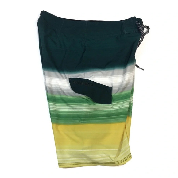 SH19 Quicksilver Surfer Brand Board Shorts 29 - Picture 3 of 5